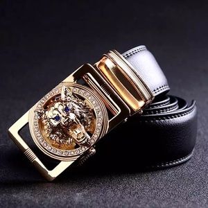 Gold Diamond Plated Belt With Lion